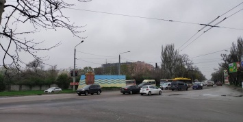 ДТП на Овидиопольской дороге с участием авто, троллейбуса и маршрутки