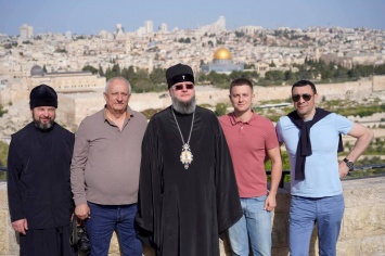 Одесситы отправились в Иерусалим за Благодатным огнем
