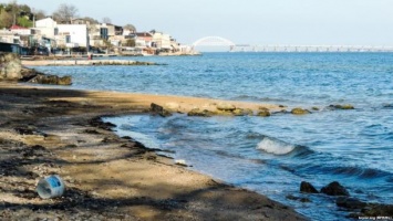 В Керчи разрушен один из старейших пляжей, оккупанты отмалчиваются