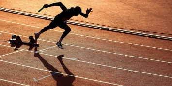 Новые рекорды: запорожские легкоатлетки открыли сезон летних соревнований