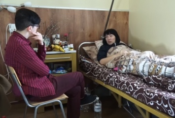Одесситка, случайно пострадавшая при стрельбе на Староконном рынке, просит помощи на операцию