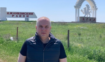 Шуфрич похвастался романтичным отдыхом в оккупированном Крыму: фото