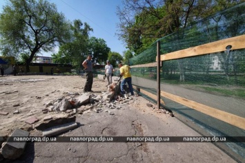 В Павлограде продолжается реконструкция сквера: «Это будет релакс-зона»