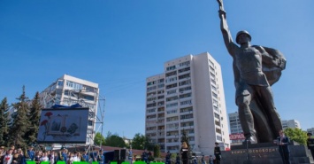 Возле памятника Воину-освободителю прошел церемониал памяти