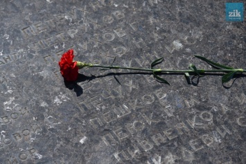 «Самый важный день, потому что выжили»: Во Львове спокойно отметили 9 мая
