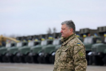 Президент Порошенко присвоил 24 генеральских звания в ВСУ, ГПСУ и СБУ