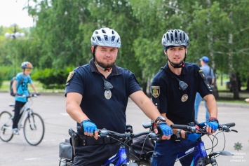 На улицах Кривого Рога появились патрульные на велосипедах