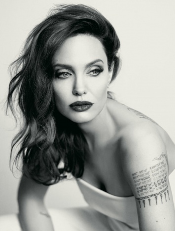 5 причин, за что мы любим Анджелину Джоли