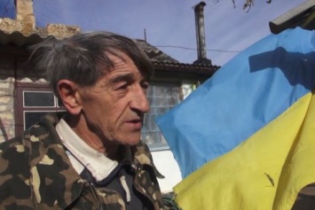 Оккупационный суд оштрафовал крымчанина за украинский флаг во дворе