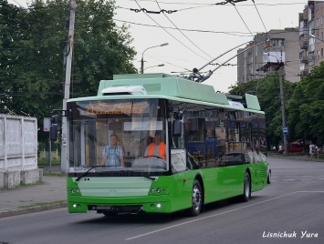 Начались испытания новых троллейбусов "Богдан" для Харькова