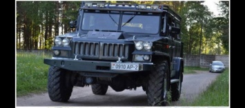 Народный умелец превратил ГАЗ-66 в Hummer H2