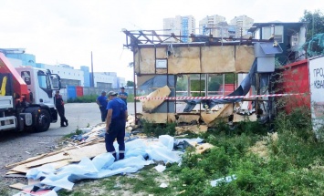 За неделю в Киеве демонтировали 52 незаконных временных сооружения