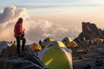 Старушка забралась на Килиманджаро и побила мировой рекорд