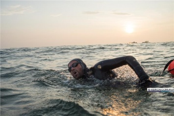 Керчанин установил мировой рекорд, переплыв озеро Байкал