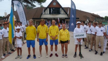Украинские теннисисты получили право выступить на юниорском Кубке Дэвиса
