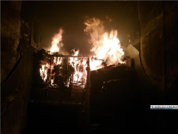 Из керченского общежития выгребают сгоревший мусор (видео)