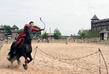 В парке «Киевская Русь» пройдет шоу конных лучников