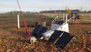 Спутник Samsung упал на территорию фермы в США