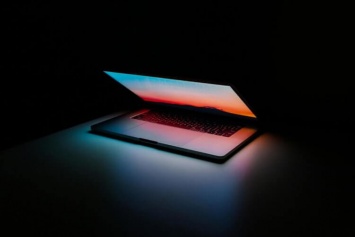 Почему 16-дюймовый MacBook Pro не выйдет в этом году