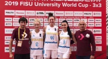 Женская команда Украины по баскетболу 3х3 вышла в 1/4 финала студенческого Кубка мира