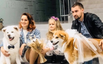 Жители Волыни пригласили на свою свадьбу собак вместо людей (ФОТО)