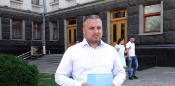 Своим крыша, другим - закон: Мосийчук рассказал об уголовной судимости одного из слуг народа