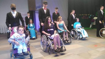 Павлоградка стала финалисткой конкурса красоты для девушек на инвалидных колясках