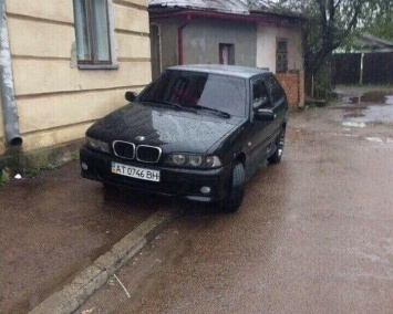 В Украине заметили самый странный «BMW»
