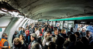 В Париже забастовки спровоцировали 600-километровые пробки