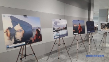 В "Борисполе" открыли выставку про украинские научные исследования в Антарктиде