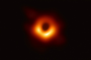 Журнал Science назвал научным прорывом года снимок тени черной дыры