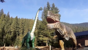 В Карпатах открыли парк динозавров
