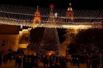 Тысячи паломников приехали в Вифлеем на Рождество