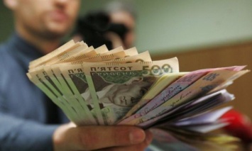 В Украине уменьшилась средняя зарплата, - Госстат
