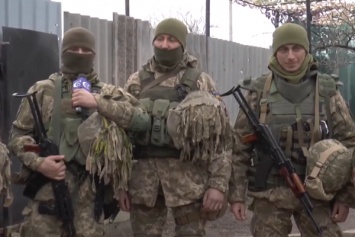 ''Чтобы закончилась война!'' Воины ВСУ записали трогательное поздравление для украинцев