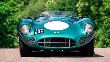 Компания Aston Martin представила тизер коллекционной модели (ФОТО)