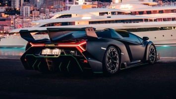 Lamborghini Veneno продадут на аукционе