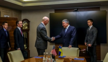 Аваков встретился с заместителем госсекретаря США