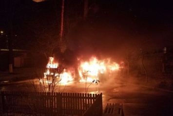 В Коцюбинском сгорел автомобиль депутата Ирпенского горсовета