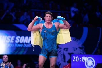 Украинец Новиков сенсационно стал чемпионом Европы по борьбе, Тимуров завоевал бронзу