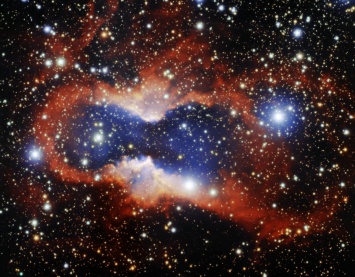 Астрономы смогли сделать фото одной из крупнейших планетарных туманностей в космосе