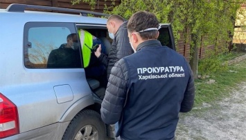 В деле о крышевании порубок на Харьковщине готовят подозрения еще пятерым полицейским