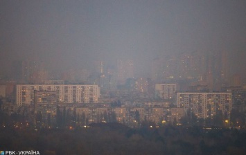 Пылевая буря и дым из Чернобыля: что происходит в Киеве сейчас
