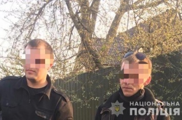 Полиция Киевщины задержала двух мужчин по подозрению в поджоге сухостоя