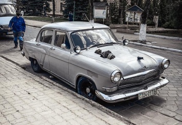 В Украине заметили Волгу ГАЗ-21 с нестандартным тюнингом