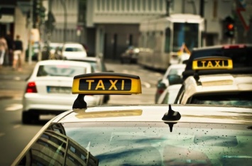 В Киеве резво возросли цены на услуги такси: с чем это связано