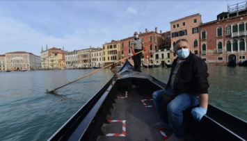 В венецианские каналы вернулись гондолы