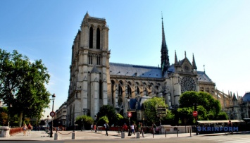 Площадь возле собора Парижской Богоматери открыли для посещения