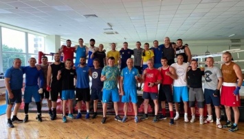 Сборные Украины по боксу возобновили тренировки
