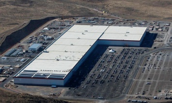 Tesla и Panasonic заключили новый контракт на поставку батарей
